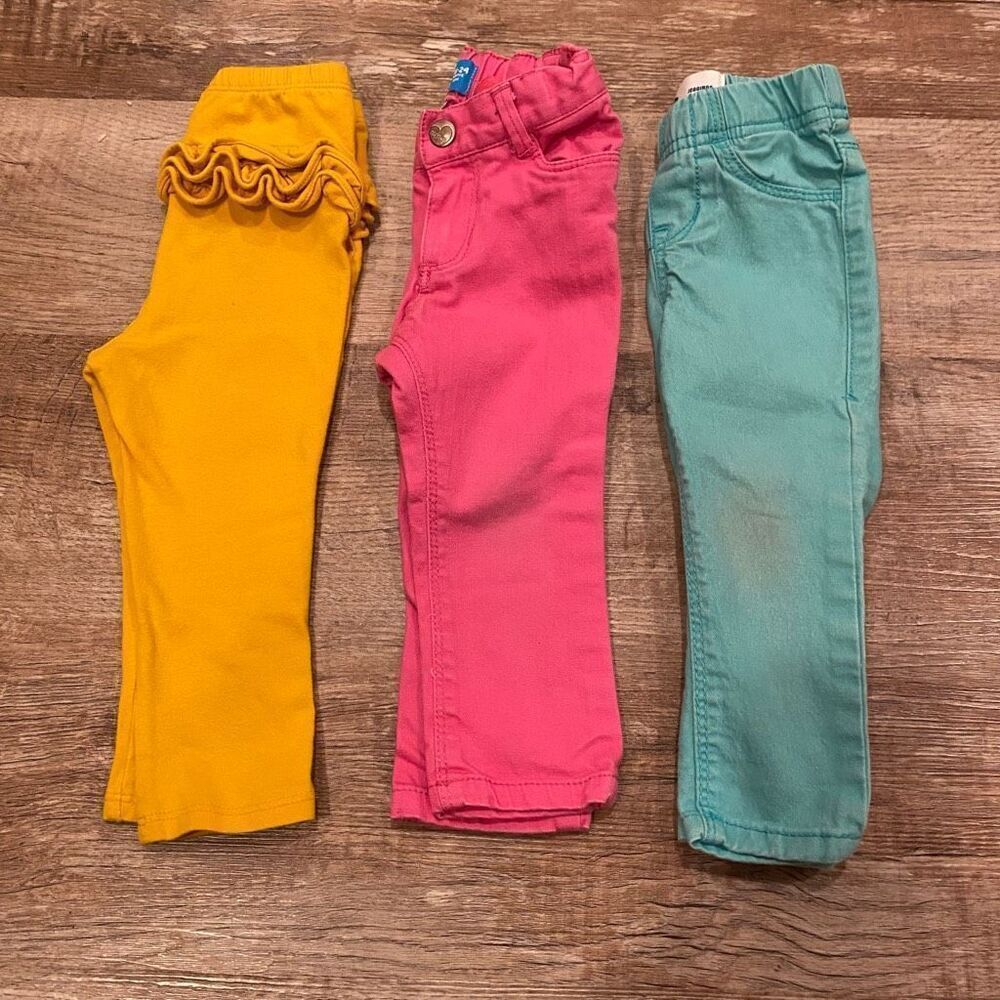 Old Navy Pants Bundle Set of 3 Size 18-24 Months - Picture 2 of 7